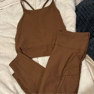 NEW Old Navy brown workout set size XL